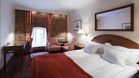 First Reisen hotel